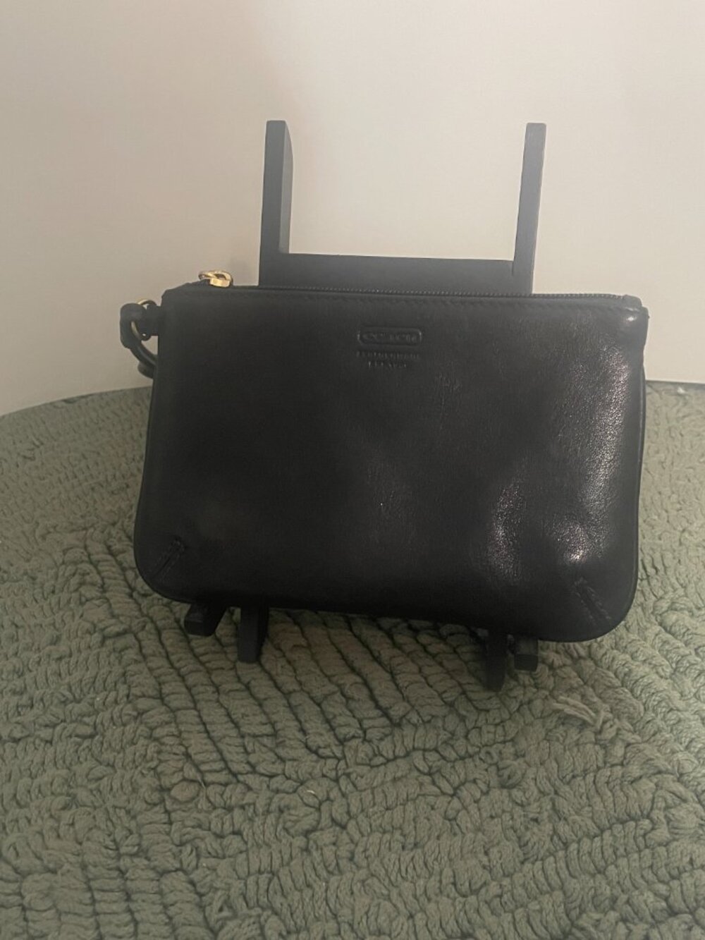 Vintage Coach Black Pebbled Leather Wristlet Wallet - Picture 2 of 8
